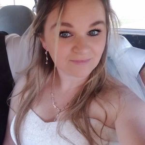 Meet your Posher, Becky